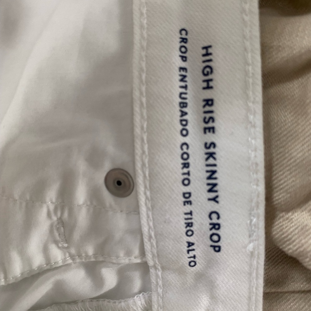 Universal Thread High Rise White Jeans - Picture 5 of 5